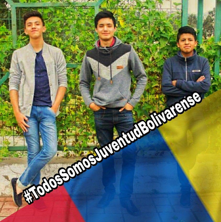 RubenEltor's tweet photo. El Ecuador unido por #JuventudBolivarense https://t.co/fPlfZLOo3R