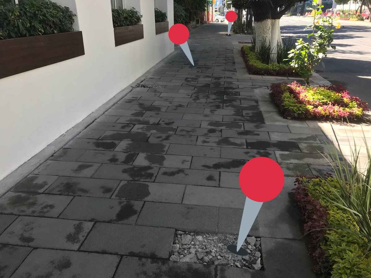 InMixcoac's tweet photo. 📍Me encanta la “planeación” de @SOBSECDMX para realizar sus obras! 
Tardan MESES en cambiar las banquetas! 💡 Ah! Pero se les ocurrió ponerle la marca MX, pues a quitarla de nuevo para ponerla! 🤦🏼‍♂️ - La cosa es gastar del presupuesto verdad? https://t.co/RUeMqv9r9Z
