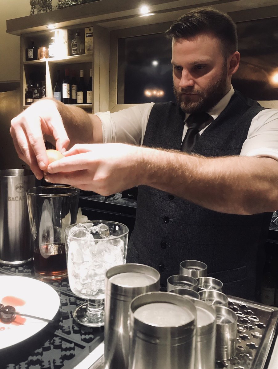 littlebigfishco's tweet photo. Anyone for #eggnog ? Our #bartender pro Jamie is whipping up classic #Christmascocktails like a boss 💪🍸 #SundayFunday #cocktails #festiveseason 🎄☃️ https://t.co/g0E6QQ62Ix