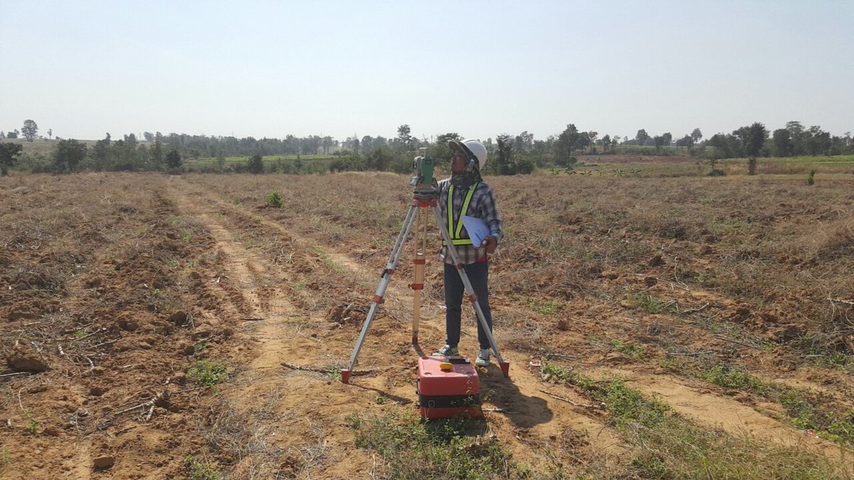 bancha_waipea's tweet photo. Setting Out And Asbuild Existing Ground 
https://t.co/L7K8aLCqpM
#Hardstand #วิถีเซอร์เวย์ #รับงานสำรวจ https://t.co/uIRj2T29xQ
