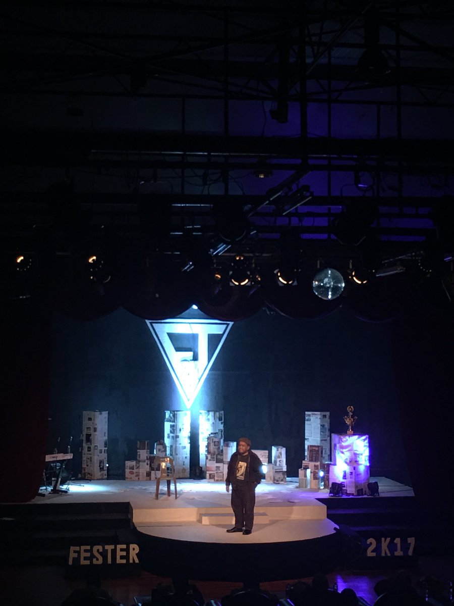 teaterrimbaukm's tweet photo. Nota-nota Bawah Tanah oleh Anwar Zulkifli.
#fester2k17 https://t.co/OiteFcVmPK