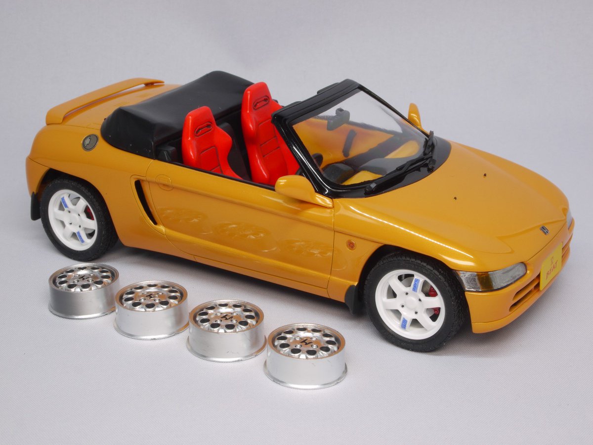 Taka アオシマ1 24ビート完成 カッコイイなぁ 古いけどカッチリ組める良いキットですね バスタブなために平坦なドア内装を プラ板でそれなりに再現 他キットからホイールやシートを流用してみました S660出ないかな 並べたいなw アオシマ