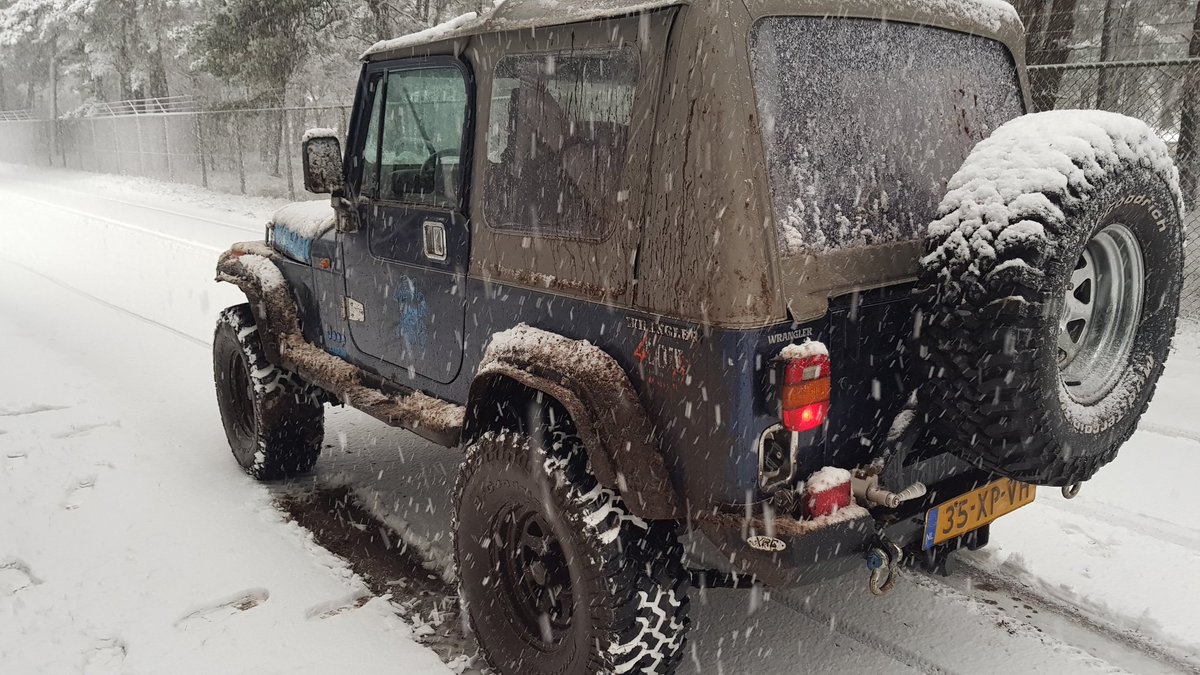 mikecaelers's tweet photo. #Jeep #winter #snow #Jeeplive https://t.co/uywgR4OfCw