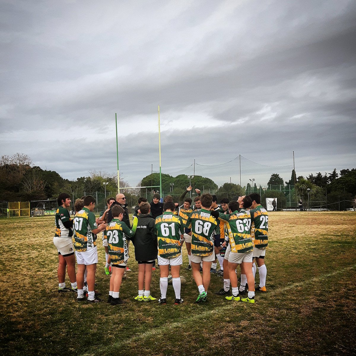 dariosci1's tweet photo. #10dicembre Ennesima domenica rugbystica coronata dal successo dei ragazzi U. 16 e il mio solito scorcetto Ovale... Even  given Sunday #Arnoldrugby #arnoldolè #rugby #rugbypassion #nonsolocalcio #passioneovale #cuoreovale #Arnoldromarugby #dariosci🇮🇹 https://t.co/j31dnkP8iG