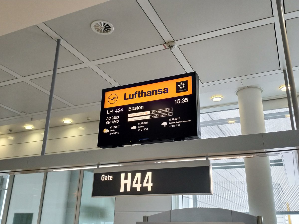 fabrydominici's tweet photo. Ready for the boarding with @fed29  for #Boston. @ieeebigdata we are arriving bringing with us an extreme weather event and a couple of good #papers to mitigate their #impacts. #DataScience #SocialMedia #gamification #crowdsourcing to increase #resilience https://t.co/lAniPL3pbb