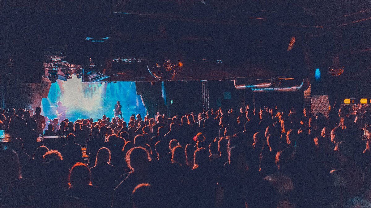 Wow! Eine wundervolle Woche mit den beiden letzten Konzerten des Jahres.  Vielen Dank an alle die da waren ❤️
📸 <a href="/CAPADOL/">capadol (dis nur noch mein priv moodboard acc)</a> 
#8kids #rantanplan #4promille #emilbulls #grizzly #hamburg #uebelundgefährlich #wiesbaden #schlachtof #live #tour