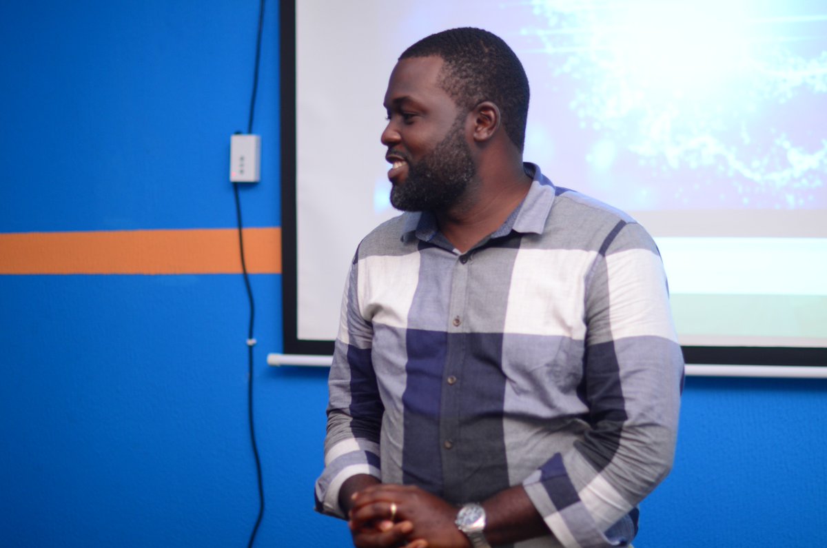 techquery_'s tweet image. Mr. Inyang unveiling techquery.ng.
#techquery.ng