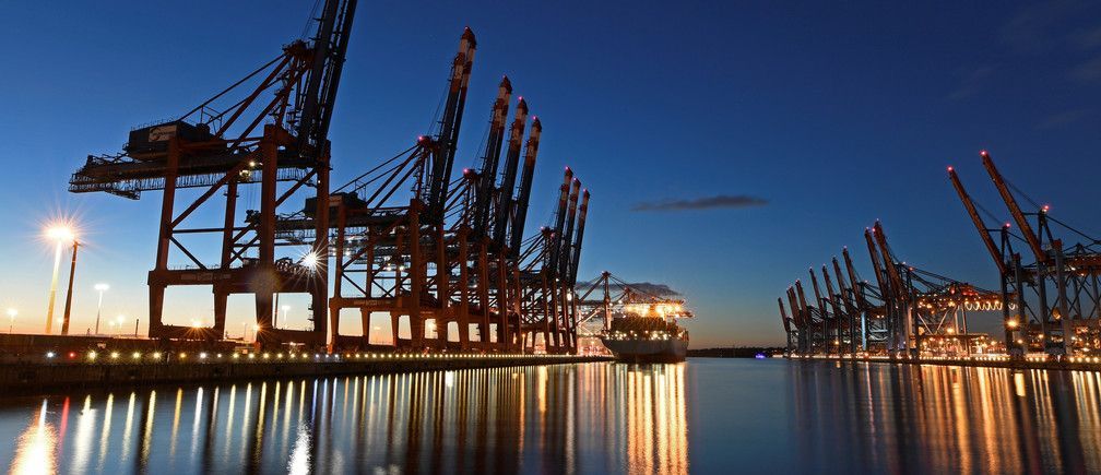 OlusegunMedupin's tweet photo. RT wef "International trade is slowing. What does this mean for globalization? https://t.co/0VTLdN7lqW https://t.co/bVLJJgIjZH"