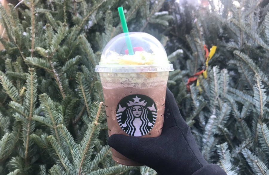 Leah From Starbucks Christmas Commercial 2022 Starbucks Christmas Tree Frappuccino Tastes Like Sugar And Regret (But I  Took Many Photos) | Mashable
