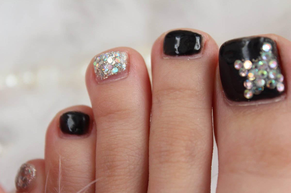 nail__M's tweet photo. そういえば、てきとーに🤭
フットあたらしく🖤 https://t.co/vF5o9qax7j