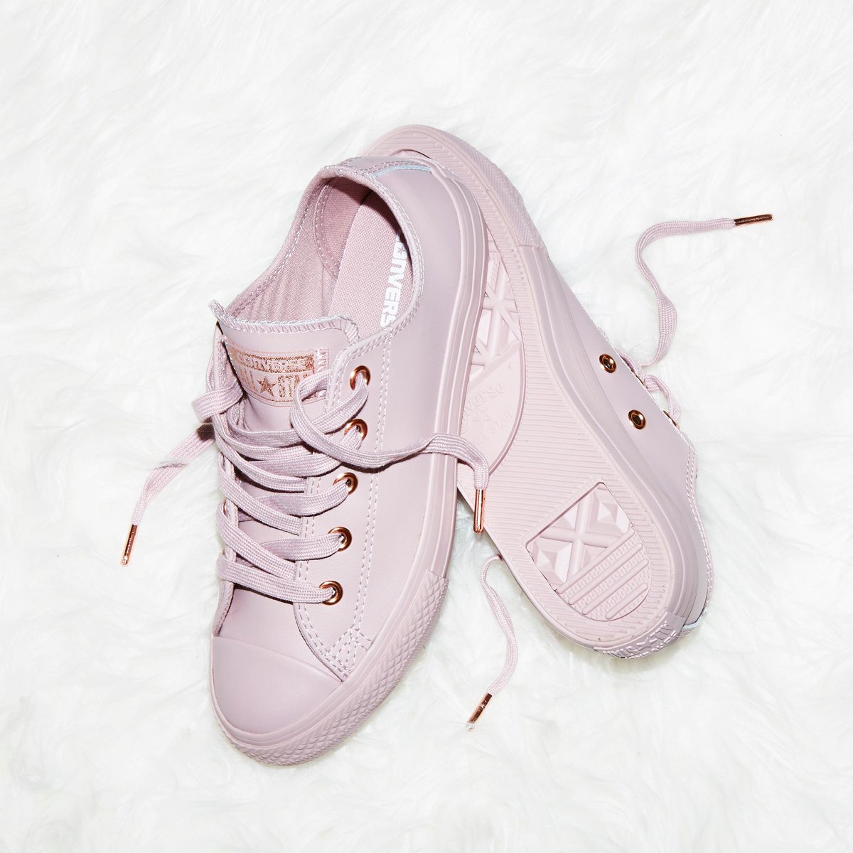 converse pale mauve