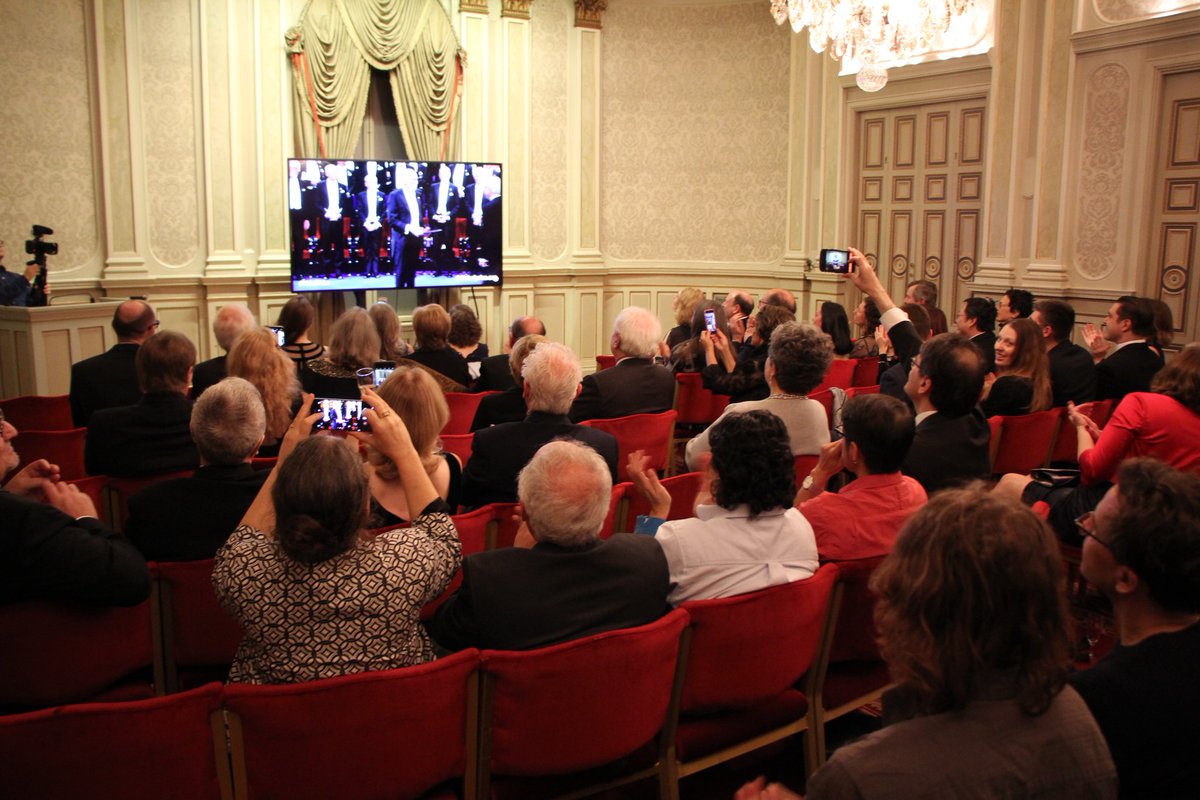 UofGravity's tweet photo. Huge cheers for each of this year's Physics @NobelPrize Laureates as they each received their awards for the @LIGO @ego_virgo detection of #GravitationalWaves https://t.co/Uv0qu4mFge