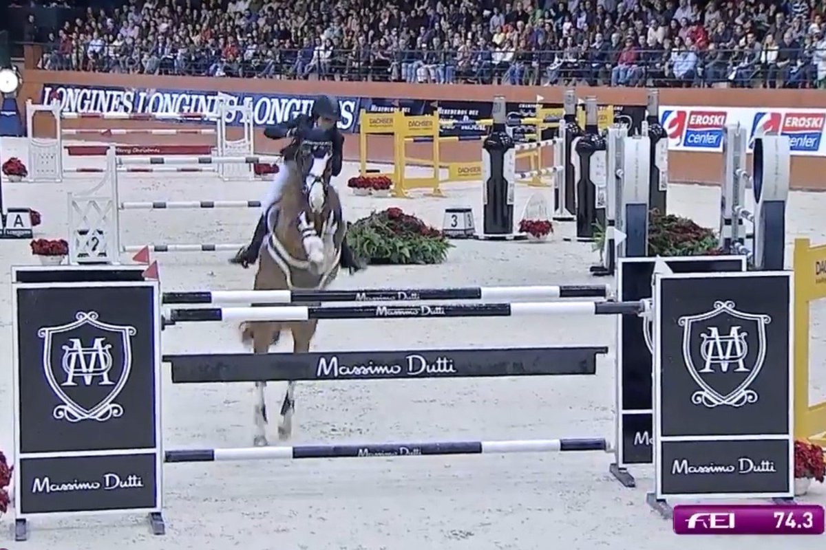 We're Jumping in La Coruña! 🇪🇸 

Watch the @LonginesEq #FEIWorldCup LIVE on FEI.tv  📺

#RideToParis
