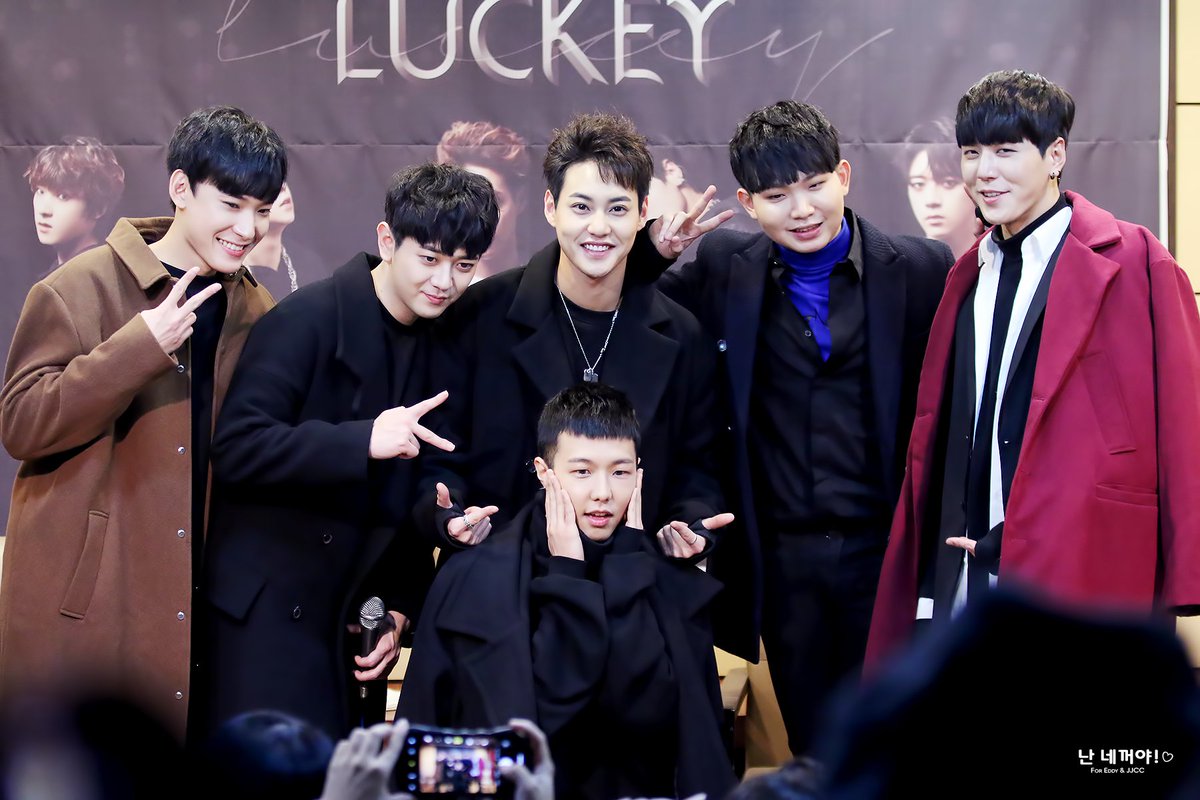 ohjongseok0707's tweet photo. 171210 LUCKEY 팬미팅
#JJCC #Eco #Simba #Eddy #Yul #Zica #Sancheong #제이제이씨씨 #이코 #심바 #에디 #율 #지카 #산청

너무 보고싶었어요 ㅠㅠ
https://t.co/GHNduPlrQM https://t.co/GngFrKWuI3
