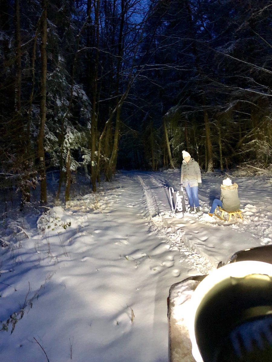 MartinSSommer's tweet photo. #sleeding #jeepstyle #liftandlights https://t.co/OMn8fdYBDP