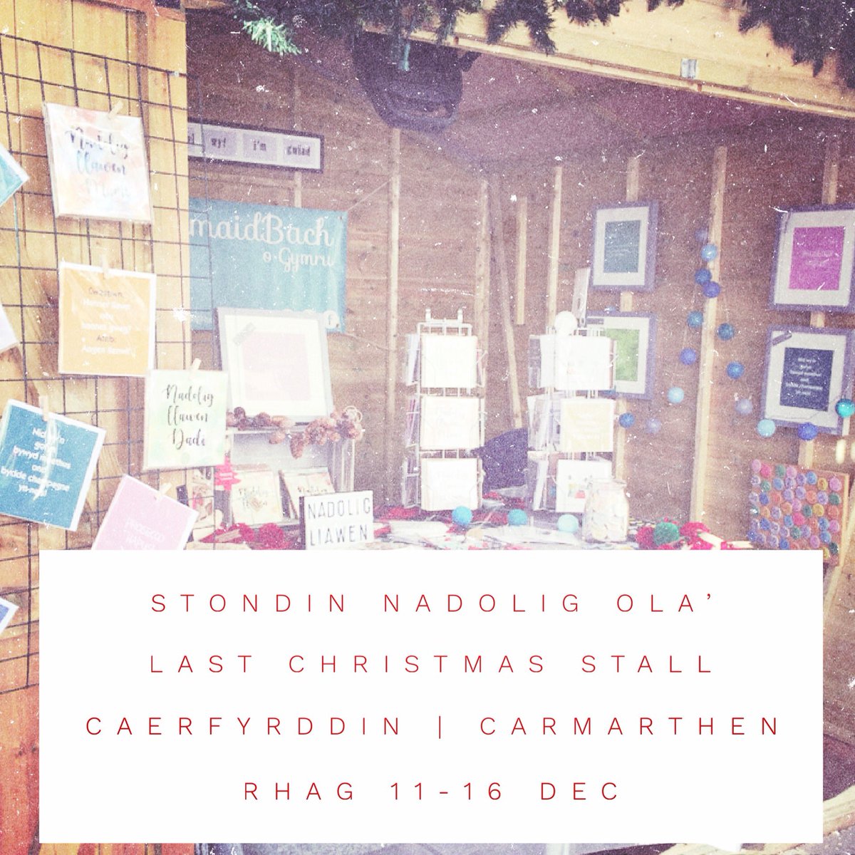 Stondin #Nadolig ola’ 2017! Byddwn ni yn ein Cwt Nadolig yng Nghaerfyrddin wythnos yma 🎅🏽🎄☃️ // Our last #Christmas stall of 2017! We will be in our #Christmashut in #Carmarthen this week! #siopanadolig #nadoligllawen #merrychristmas #shoplocal #siopalleol #âllaw #handmade