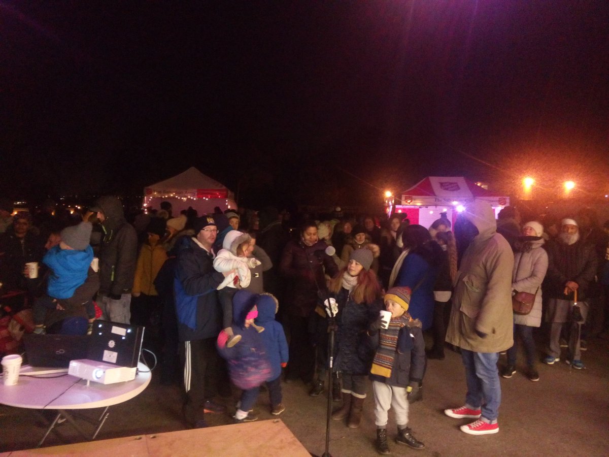 Many thanks to all who joined or helped run Friday's Lantern Festival in #Beeston #Leeds. It was parky but fun! Get in touch if you want to help out with this or other local events (eg @BeestonFestival), or see you again next year! @hodgko @SouthLeedsLife @mosaicleeds