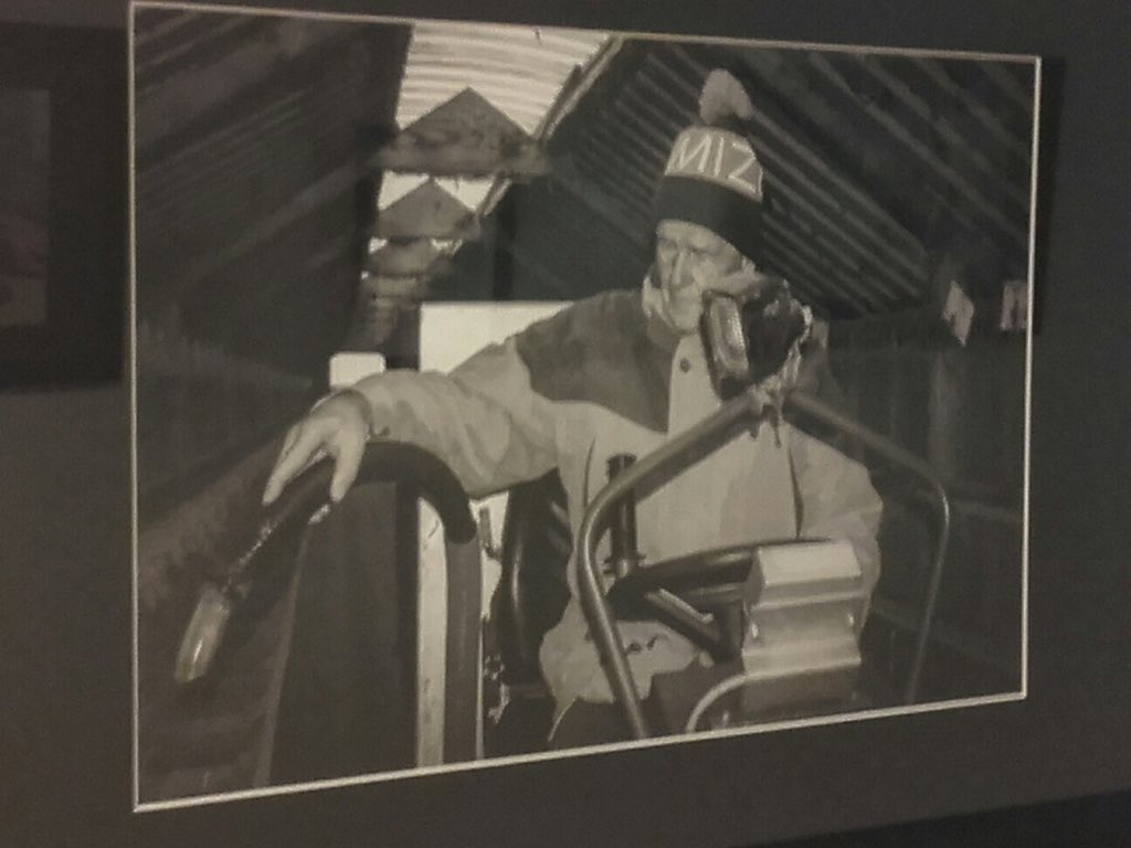 m_jansen66's tweet photo. Vanmiddag leuke opening foto expositie "Tijdloos" bij Woonzorgcentrum Savant De Ameide @SavantZorg.
Foto's van mensen met dementie in het beroep wat ze uitgeoefend hebben, en wat ze graag hadden willen worden. Expositie hangt tot 10 januari in de De Ameide. https://t.co/4Ir1x8mqxi