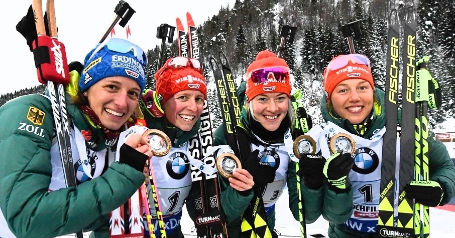 женская сборная россии по биатлону 2021. сборная германии по биатлону женская 2020. сборная россии по биатлону женщины 2021. команда женского биатлона. оберхоф биатлон 2021.