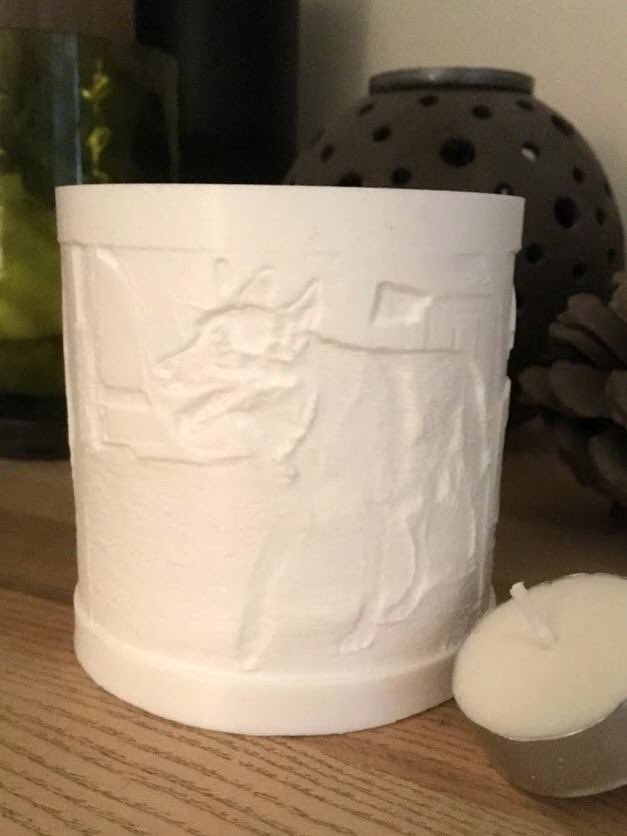 lisa_desouza's tweet image. A fabulous #personalised and #UniqueGift. A #LightImpressions #3Dprinted candle holder using your own photos. Get in touch to order for #Christmas #gifts #pets #grandparents #originalgift #CraftHour #artist #inmemory #lightacandle