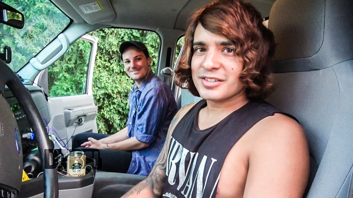 DigitalTourBus's tweet image. .@YouthInRevolt (@outerloopgroup) shows you around their tour van!

Watch the video at digtb.us/2nNwQJL

#youthinrevolt #outerlooprecords #digitaltourbus #businvaders #tourvan #interview #video #music #band #posthardcore