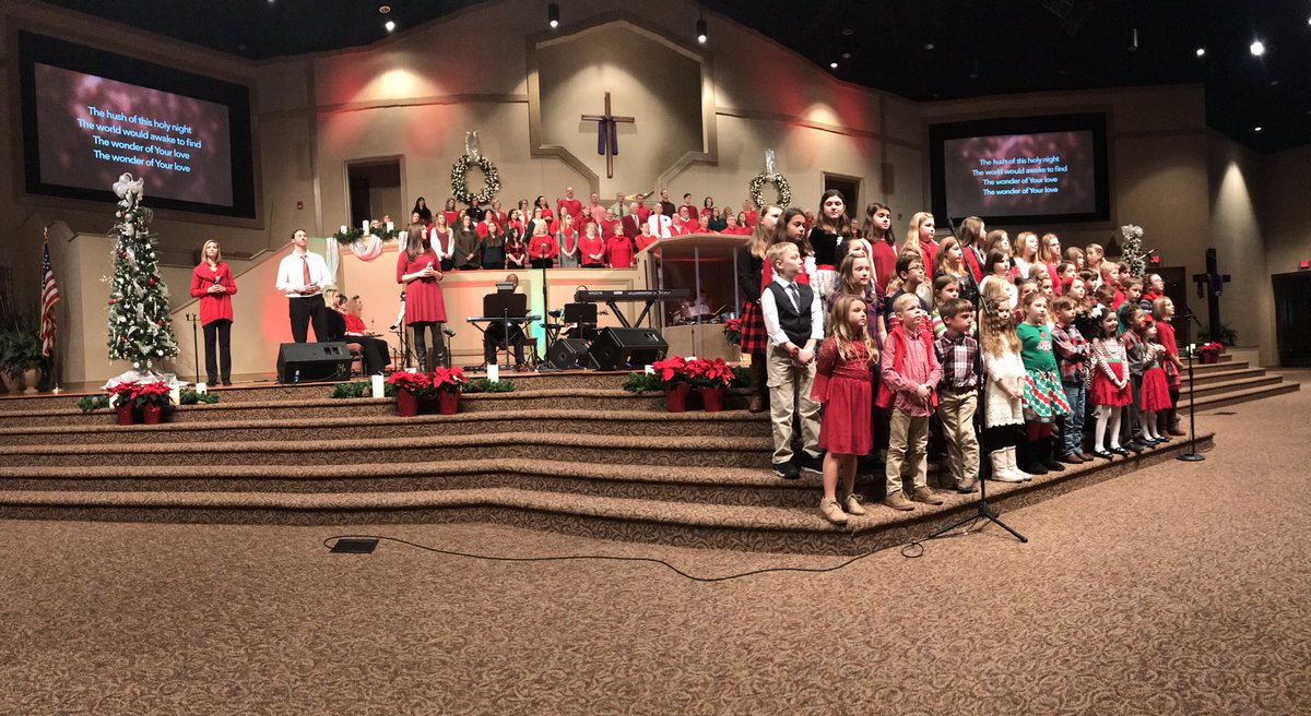 pastortimmy1's tweet photo. Thanks @craigadams_lww @ClementsBaptist worship team for such an inspiring Christmas musical presentation today! God was so honored! Grateful for a full altar of surrender! Merry Christmas y’all! https://t.co/5Q83qzBNaT