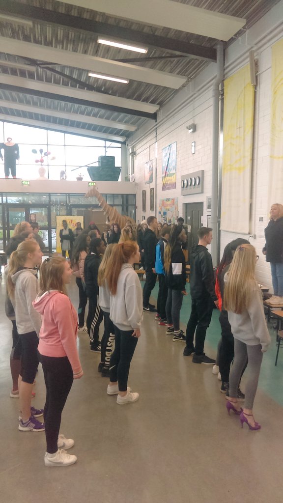 TYColaisteBride's tweet photo. Sunday Rehearsals done and dusted, well done to all students @Colaistebride @moylepark @colchilliain,great work!💃👏Also a massive thank you to the members of @ClondalkinYB  who accompanied us at rehearsals today. Just 6 weeks to go,make sure to get your tickets @allshookup2018 https://t.co/uop5i4gNpr