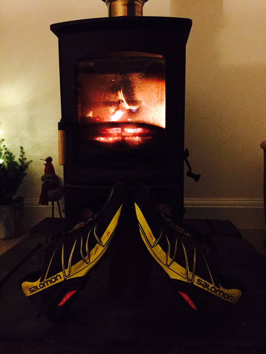 orkneyrunner's tweet photo. Getting shoes dried &amp; ready for another week of training #running #TrailRunning #Speedcrosspro @SalomonTrails @SalomonRunning https://t.co/5CnEd6gYWQ