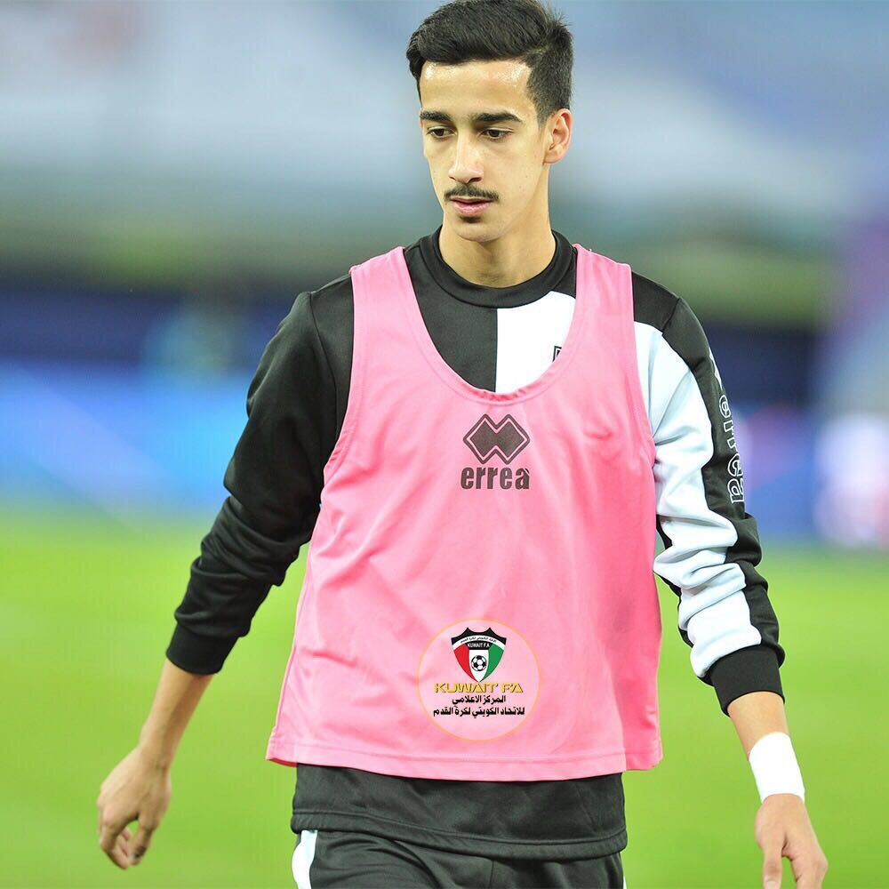 bosaqer_93's tweet photo. بعيدا عن التعصب ، ثلاثة لاعبين ظلمو بعدم اختيارهم للمنتخب هم :
بندر سليمان حارس نادي الجهراء "من أفضل حراس دوري فيفا هذا الموسم"
جمعة العنزي مدافع النادي العربي "أفضل مدافع شاب"
عمر الحبيتر لاعب نادي كاظمة "أفضل لاعب جناح هجومي" https://t.co/THEWfp2pr3