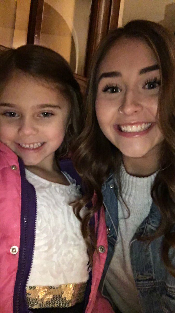 Hayzer911's tweet photo. My beautiful granddaughter Sydney and my daughter Kelsey before their dinner date.  Love ‘em!! https://t.co/h0StBUJidD