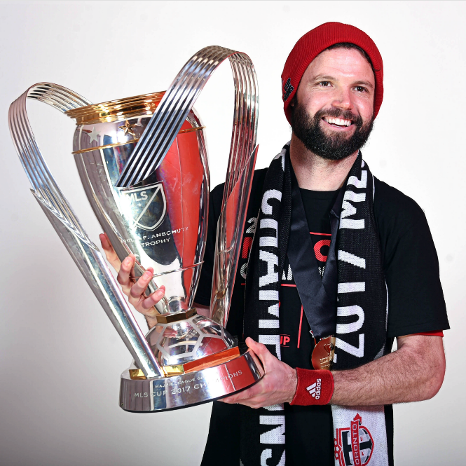 MLS's tweet photo. Quality time with the cup. #MLSCup https://t.co/LX25OMxNha