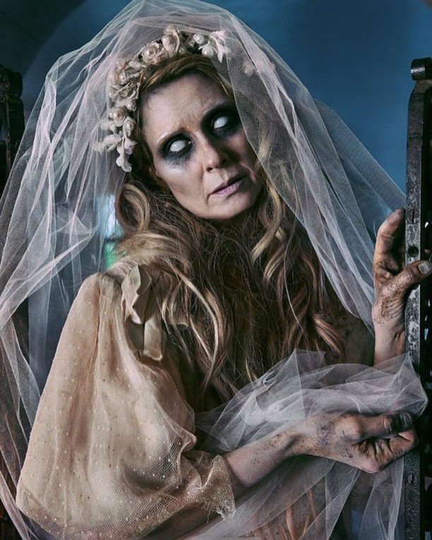 SheilaMiaSeifi's tweet photo. Was Cynthias first time wearing contacts and she took it like a champ! .
.
.
Repost from @allydoesmakeup @cynthiaenixon in @nytmag Great Performers - Year of Horror 
Shot by @floriasigismondi 
#spfx makeup by #allydoesmakeup and @ladygallows 
#styling @d… https://t.co/s1TwJersKf https://t.co/ED3Ssy6bfJ
