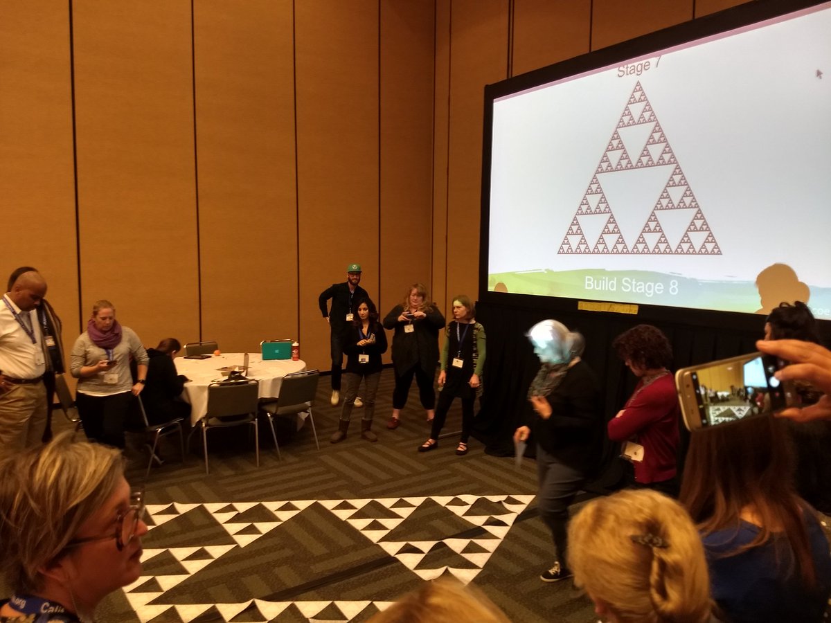 benguansing's tweet photo. #CASTEAM17 What a great and inspiring session on #fractals and #STEAM content! #stemcentric #mathed https://t.co/wsn8q75vKx