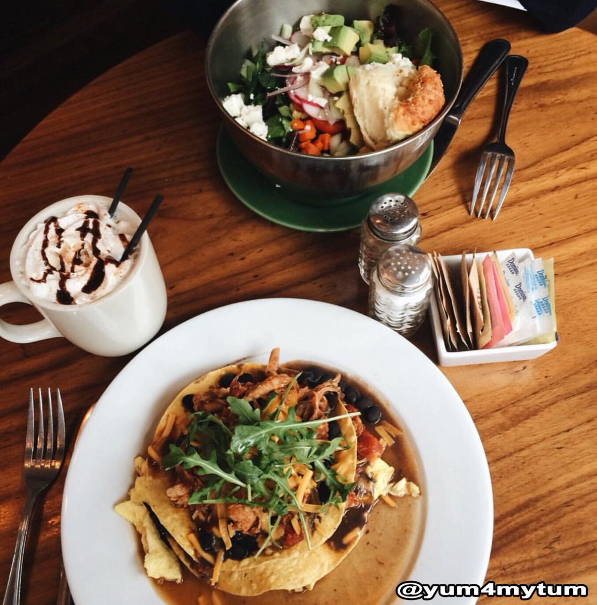 AGKitchen's tweet photo. Make your next lunch-break a cozy one. Join us at #AGKitchen
We’re on the corner of Columbus Ave and W 73rd St.
269 Columbus Ave. New York
(212) 873-9400
https://t.co/owFhC8xxpJ https://t.co/jNz9MXrZiu