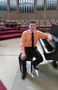 ONUEngineering's tweet photo. Nathan Singer: I am a pianist and instructor. I am an ONU engineer. https://t.co/zr3ju6Dmki #ONUengineer https://t.co/u3K3GFdINu