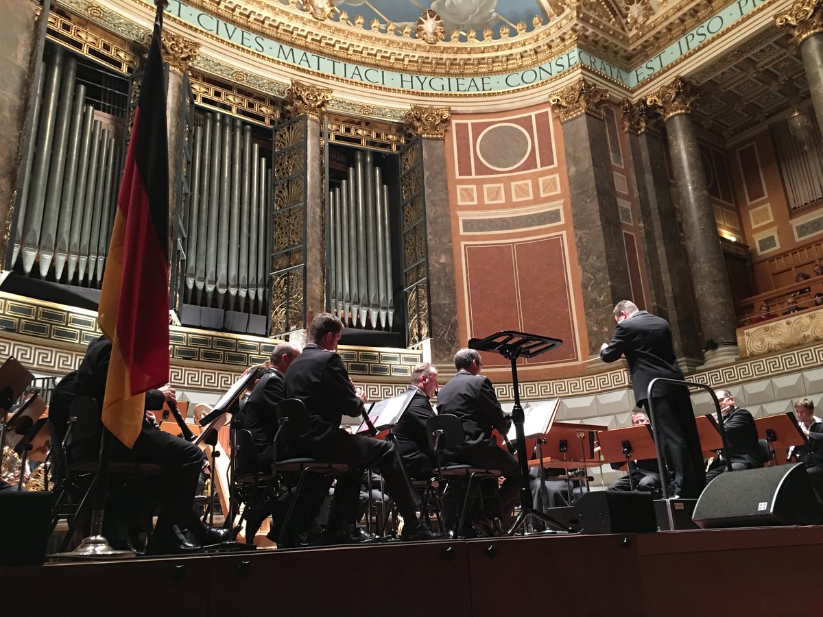 JLGronski's tweet image. Great performance by #German Bundeswehr Band this evening.  Wonderful #Christmas music. German - #USAREUR relations are very strong. #StrongEurope !