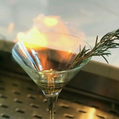 BuffaloVillian's tweet photo. ๐ตthe weather outside is frightful but @CurtissHotel #ChezAmi rotating bar it's so delightful๐ต๐ต ๐ธ๐บ๐ป๐น๐
I'm bartending all night some come on bye. $5 Drink specials
#VillianBartender #drinks #liquor #beer #mixology https://t.co/Ti8VbNot2S