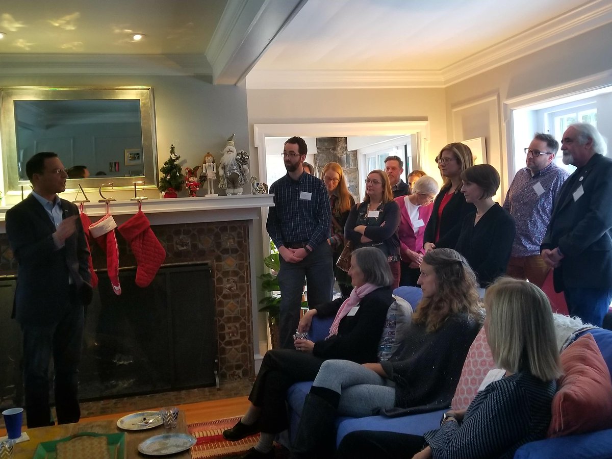 EHStrategies's tweet photo. .@JoshShapiroPA: @leanne4pa describes me as a mentor, but she's an inspiration to me. Leanne is unafraid to take on anyone - Republican or Dem - who votes against reproductive rights, #LGBTQ equality, the environment https://t.co/gjcCva87ok