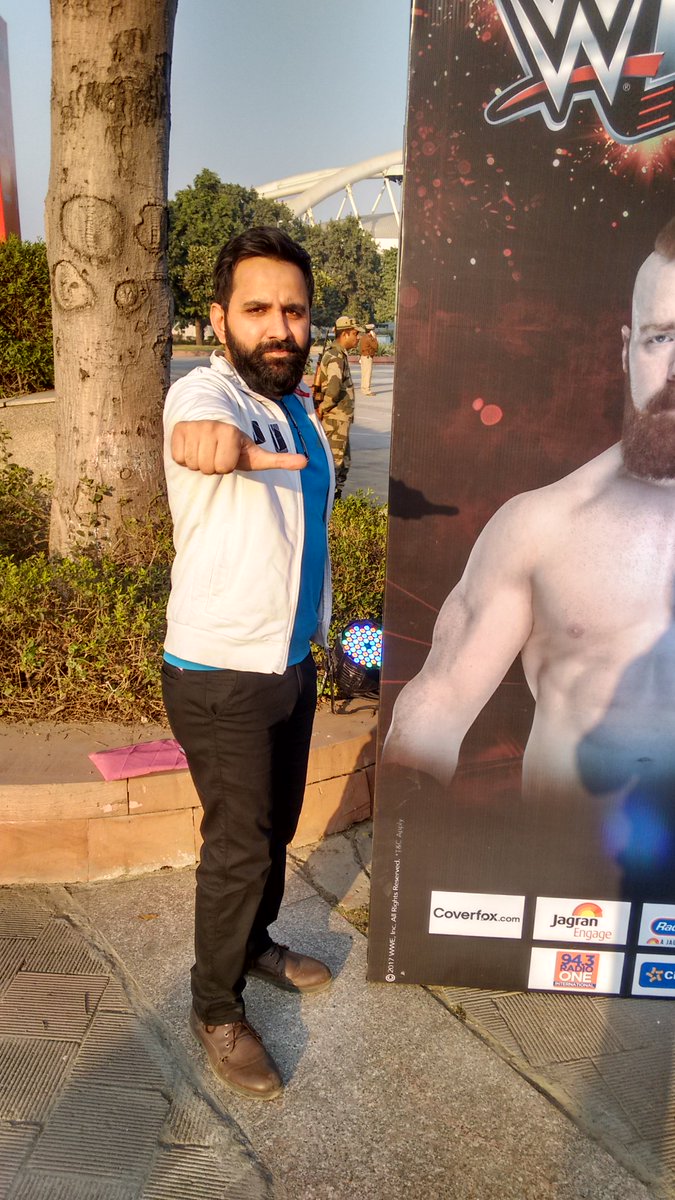desidiary's tweet photo. The newest Indian member of The Bar to challenge the shield fella. #fellahairstyle #indianbar #indiancesarosection #thankyouwwe @WWECesaro @WWESheamus https://t.co/Qfl4t1XREp