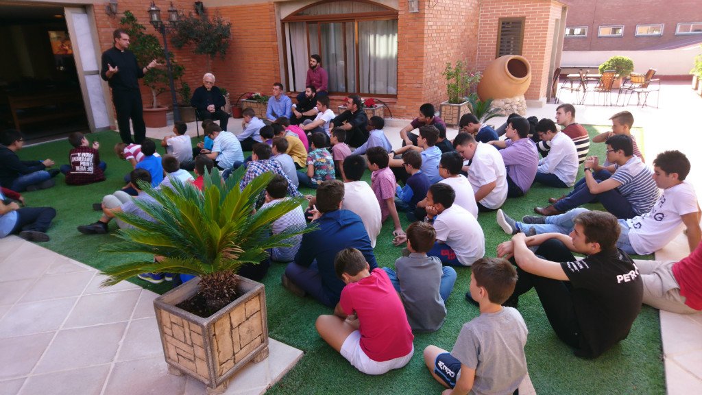 Ya está aquí la 1ª convivencia vocacional (16-17 diciembre). Podéis descargar la ficha de inscripción
seminariomenorvalencia.com/noticias/486/p…