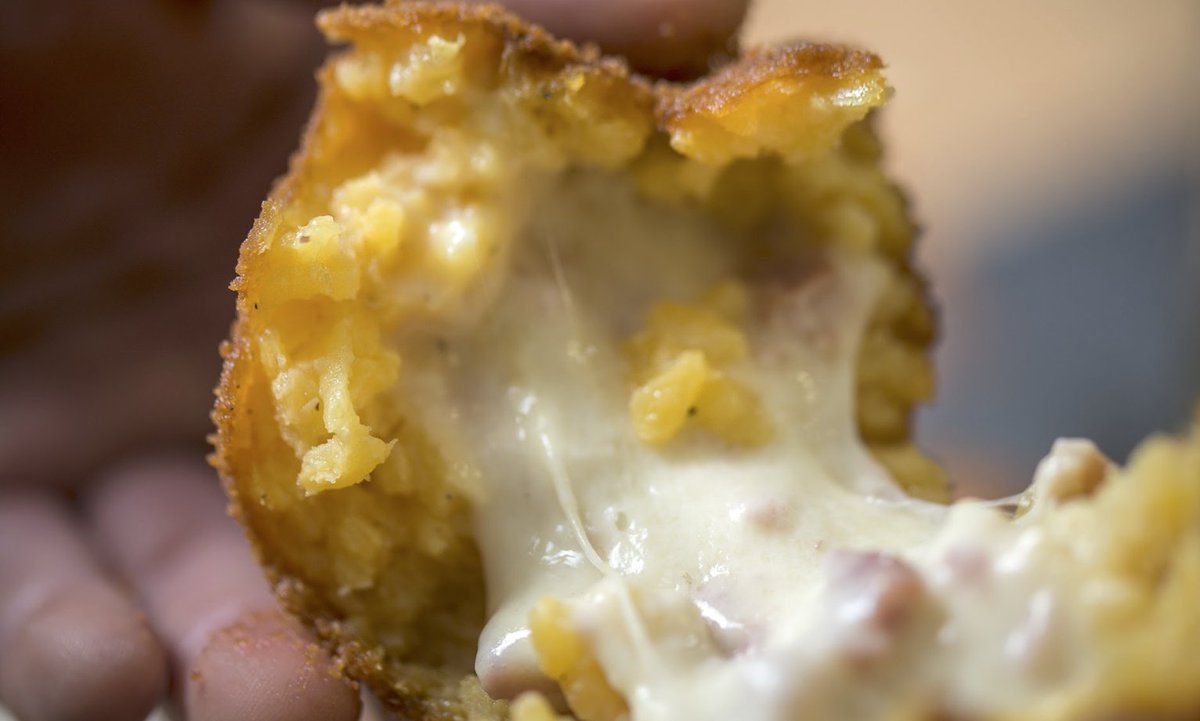 PastaBoxHQ's tweet image. Get out and about for lunch this week, grub's up at @EastPointDublin (Wednesday), @LunchtimeMarket on Mespil Road Canal (Thursday) &amp;amp; Carmanhall Road, Sandyford (Friday). Check out the menu: pastabox.ie #nom