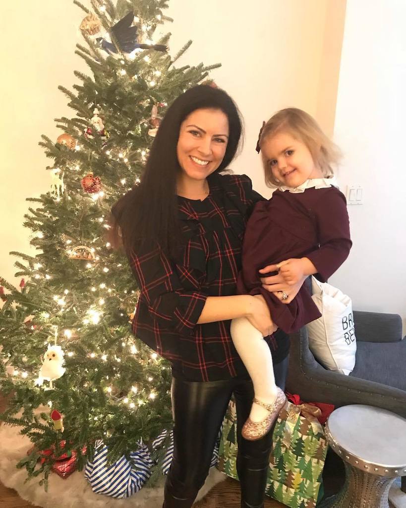 RobbReportNYC's tweet photo. My girls 🎄 https://t.co/pAWzYEdAff https://t.co/ZdPDU7XiNS