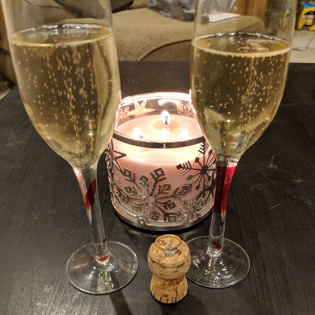 LindserzLibrary's tweet image. #NewProfilePic