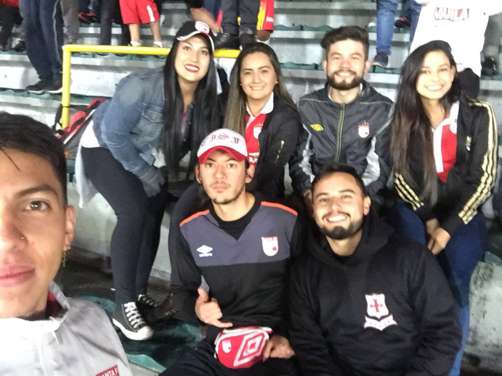 PachoDiazB's tweet photo. Y si la alcanzás bebemos y emborrachamos a Bogotá!! 👊🏼👊🏼👊🏼 https://t.co/TgfJG3vZcU