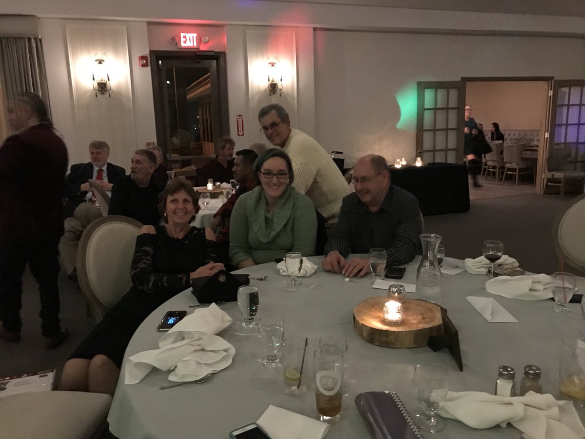 Chichi6175's tweet photo. There’s nothing like having a great time with your family @1250 https://t.co/XFc8Mdh9Tv