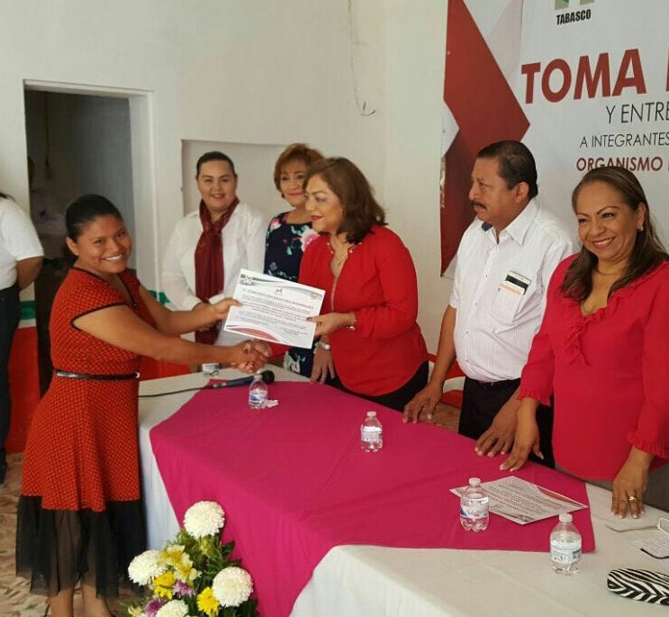 maica_mx's tweet photo. ¡Felicidades! a la estructura de mujeres #CenopistasTeapa quienes hoy tomaron protestas ¡Éxitos! mis felicitaciones amigas Dip @Yolanda__Rueda  y a @jennyhc22
Evento donde estuvo presente nuestra Delegada Politica Dip @GloriaHerrera_ quien está haciendo una gran labor el Teapa. https://t.co/fAJr5XOshX