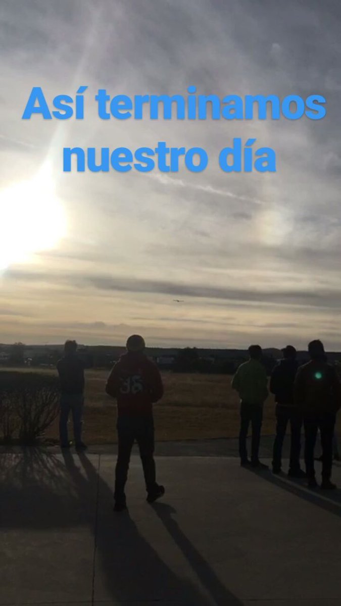 UFly_Aerodesign's tweet photo. Pruebas de vuelo. #SAEaerodesign #UflyWefly https://t.co/nr3Z6RhELK