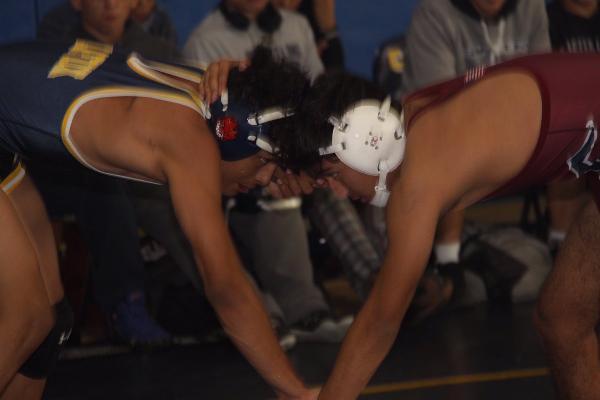 jeremiahmejiaa's tweet photo. Only progressing and getting closer to our goal🦅 #LQwrestling https://t.co/OGzbjni5A1