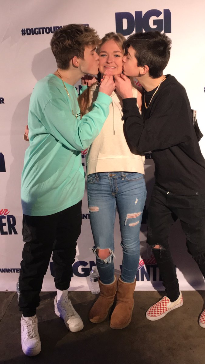 hannahmarie838's tweet photo. my meeting choey dreams came true finally😍❤️ @joeybirlem @CharlesGitnick #choey @DigiTour #digitourwinter https://t.co/dJdh7z9MjH
