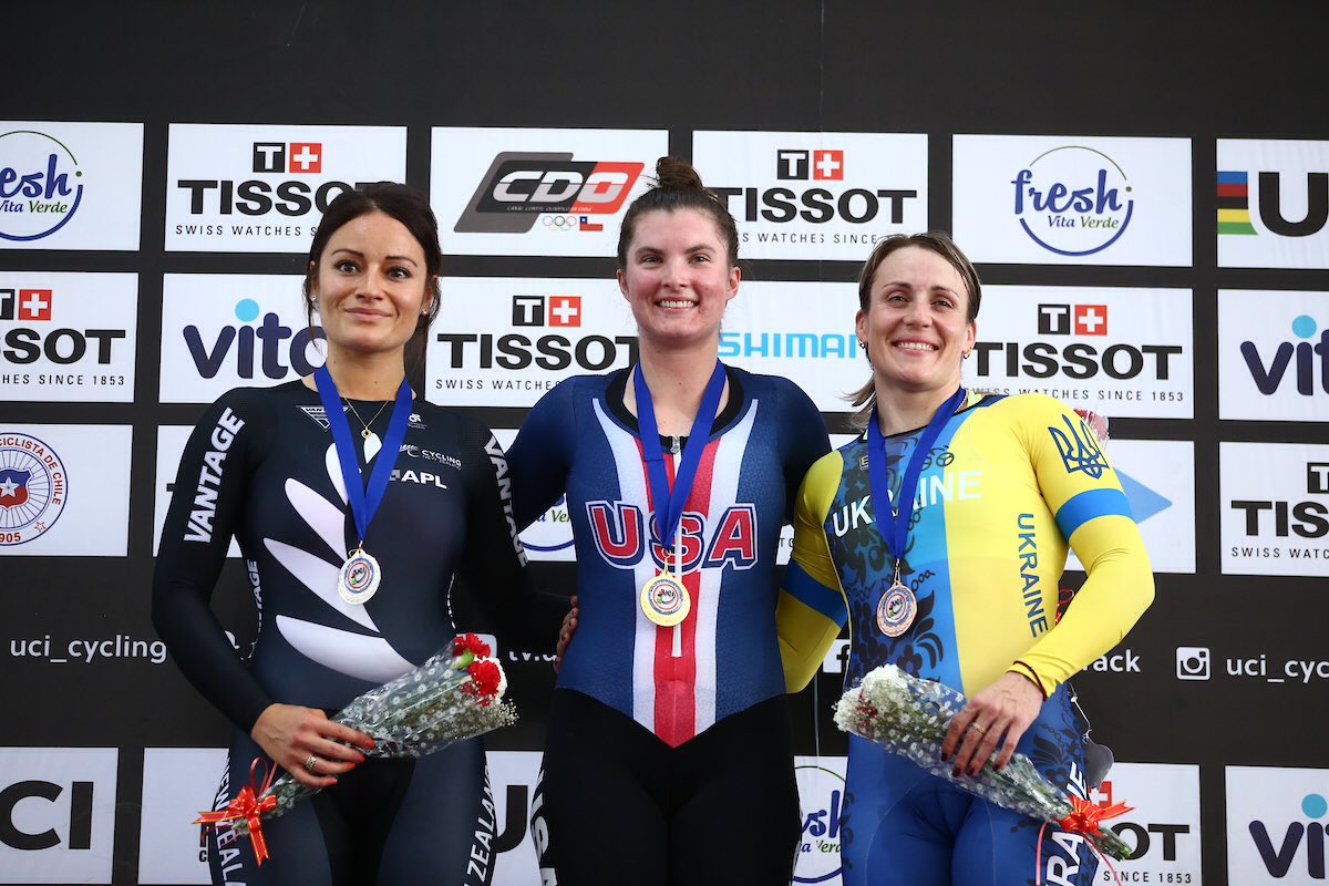 UCI_Track's tweet photo. Two 🥇 for the USA 🇺🇸 in the final two races of the meet, plus more medals for Ukraine 🇺🇦, Japan 🇯🇵 and New Zealand 🇳🇿 who have all enjoyed a successful weekend in Santiago. Congratulations everyone!

#TissotUCITrackWC https://t.co/wHEoqnCAPl